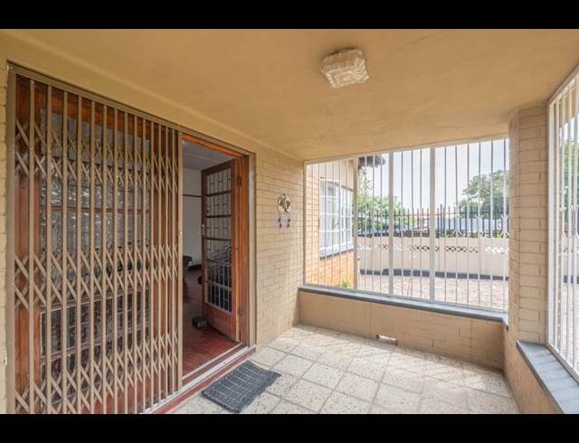 3 BEDROOM HOUSE FOR SALE IN PRIMROSE HILL